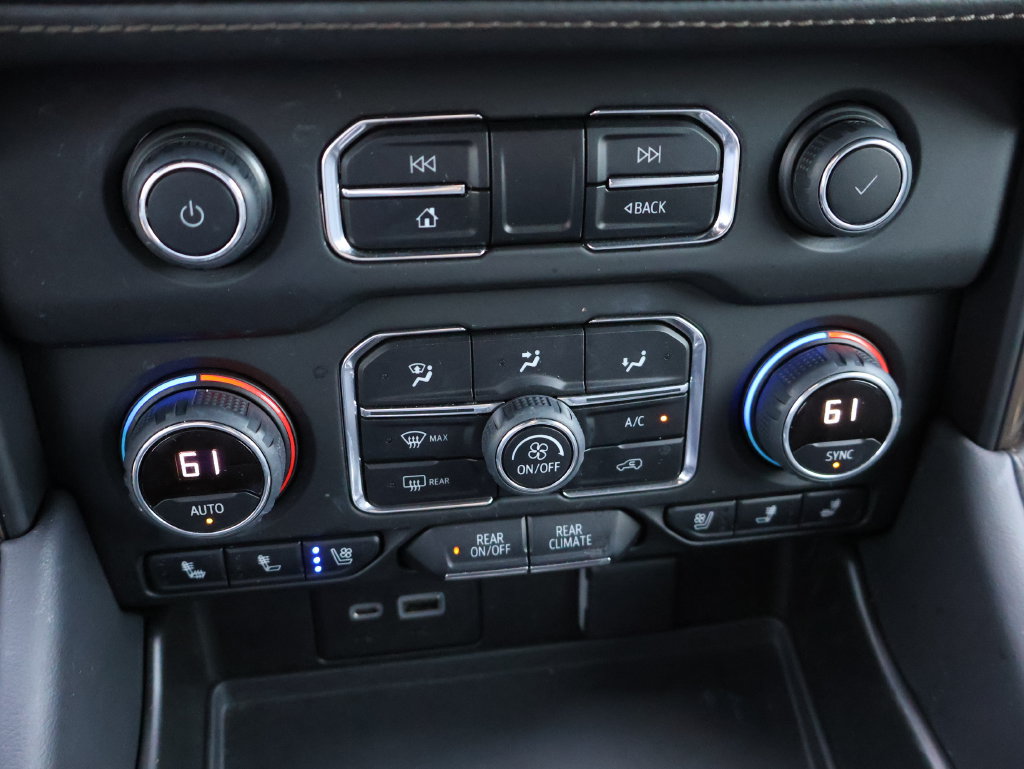 Used 2023 Chevrolet Tahoe High Country AWD/4WD image 23