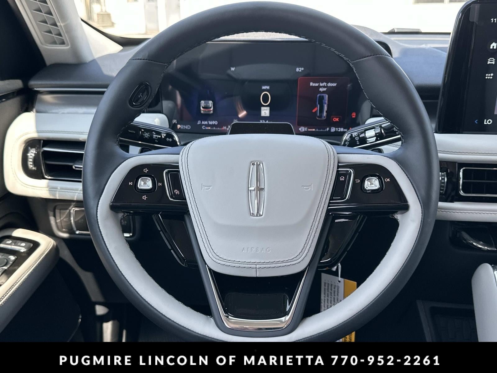 New 2026 Lincoln Aviator 2WD image 24
