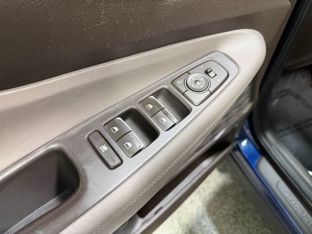 Used 2020 Hyundai Santa Fe SE image 18