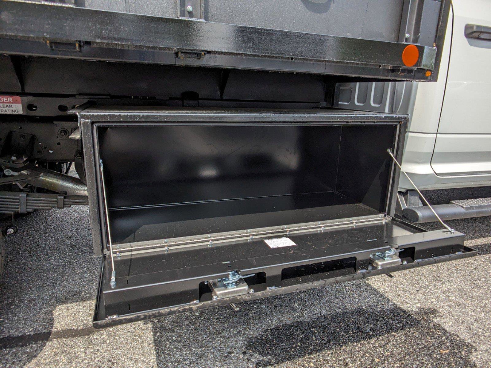 New 2024 RAM 5500 Tradesman w/ Chrome Appearance Group image 12