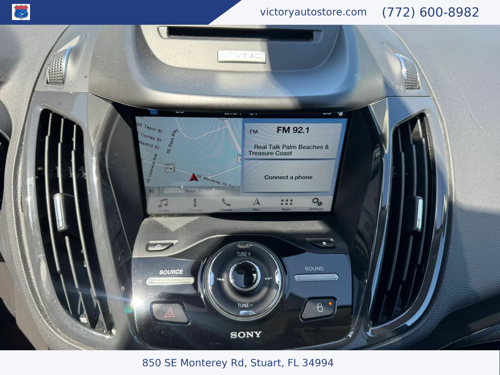 Used 2016 Ford Escape Titanium w/ Equipment Group 301A AWD/4WD image 32