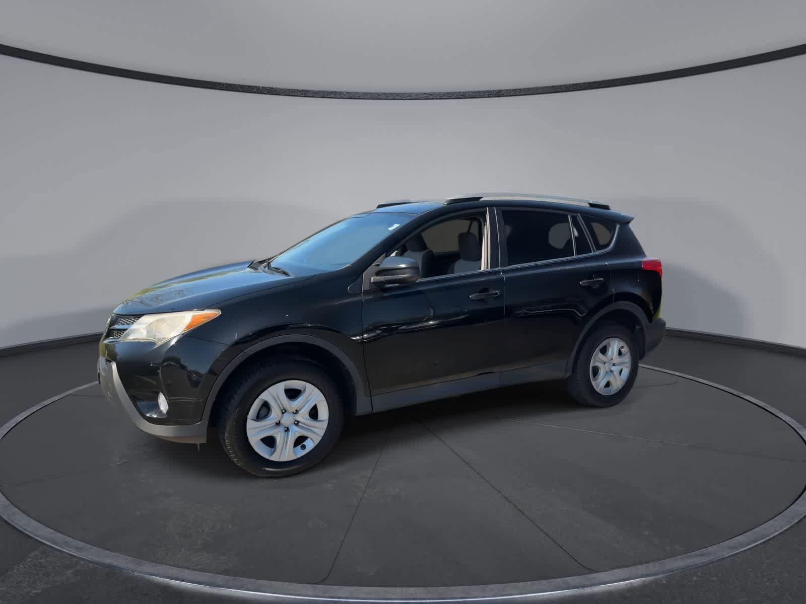Used 2015 Toyota RAV4 LE AWD/4WD image 4