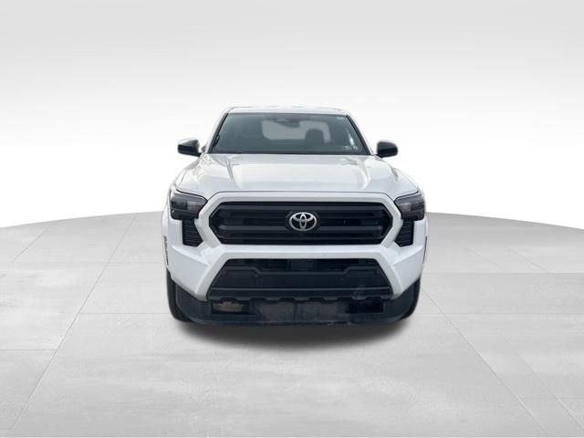 Used 2025 Toyota Tacoma SR w/ SR Upgrade Package image 8