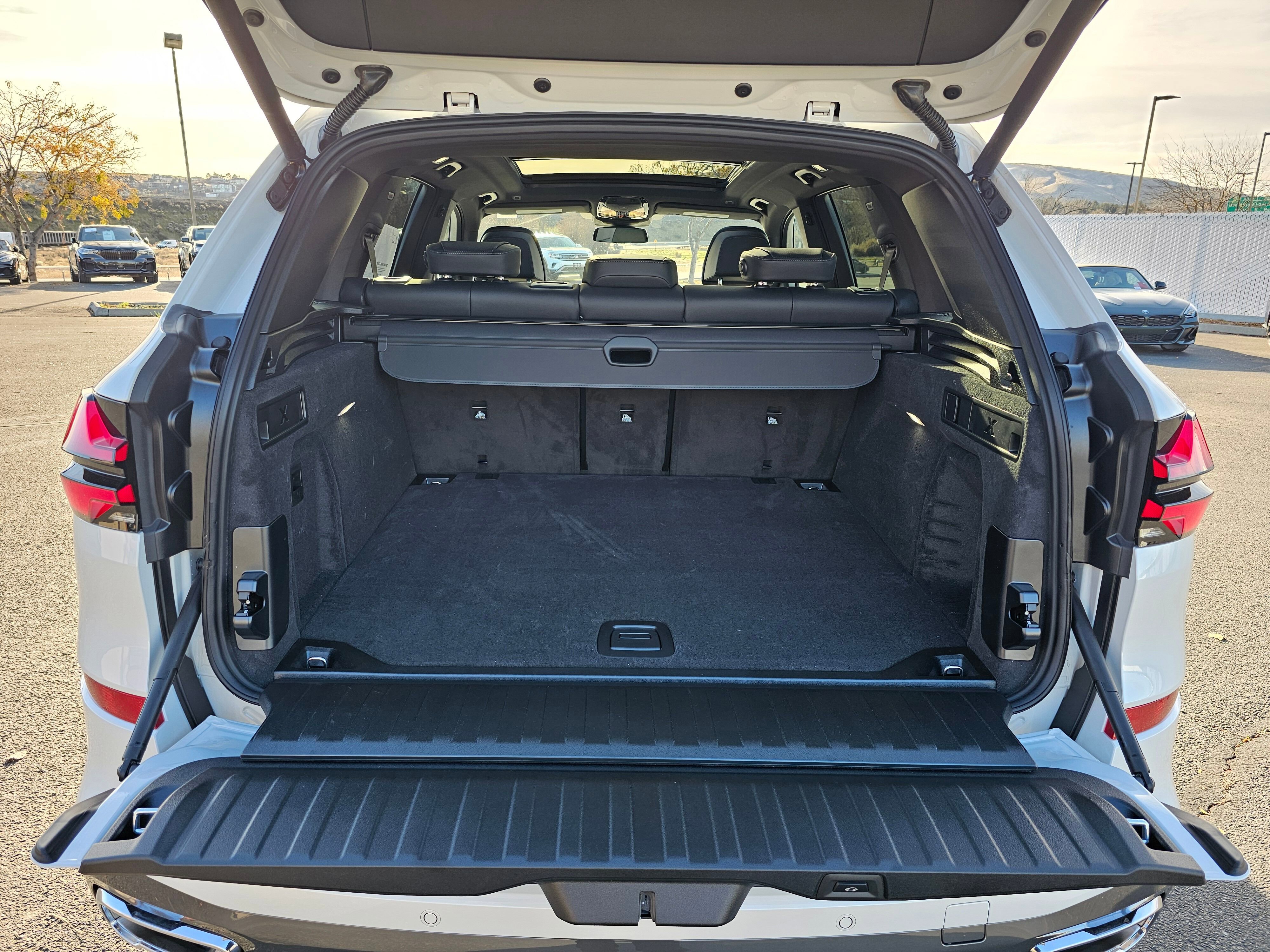 New 2026 BMW X5 xDrive40i w/ M Sport Package image 30