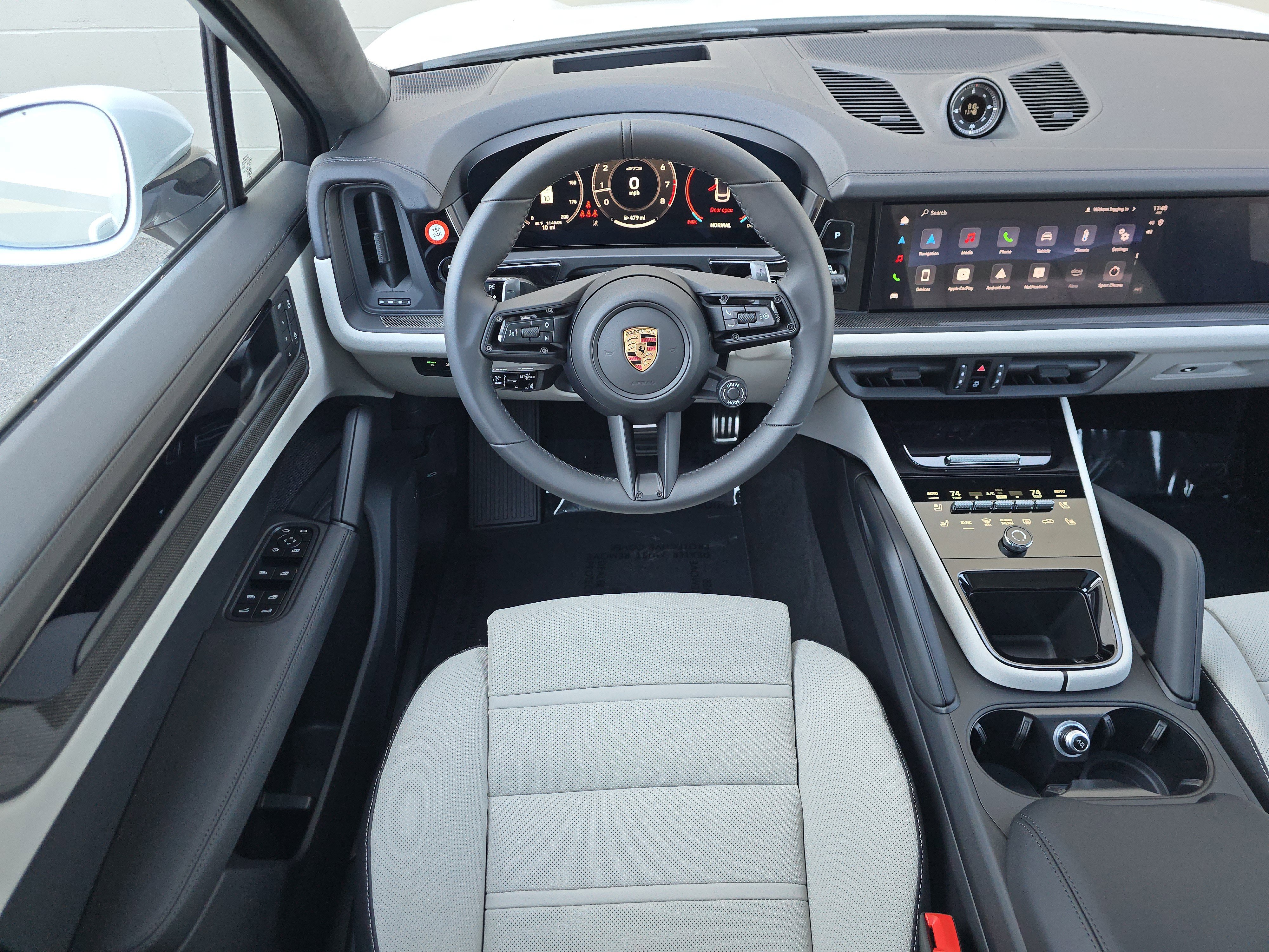 New 2026 Porsche Cayenne GTS image 17
