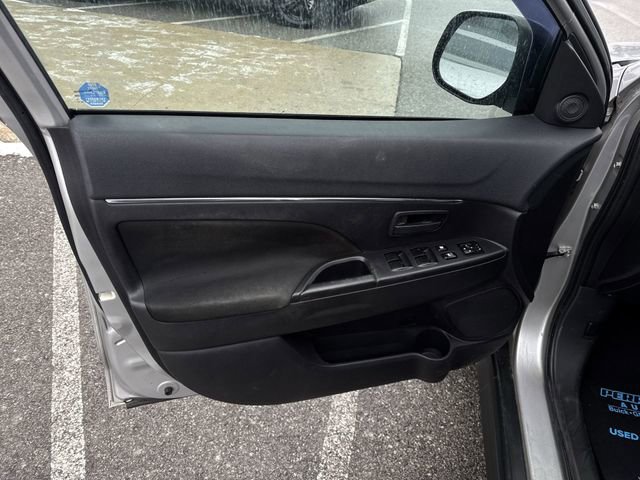 Used 2015 Mitsubishi Outlander Sport ES image 20