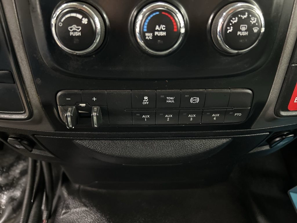 Used 2017 RAM 5500 Tradesman w/ Power Accessory Group AWD/4WD image 18