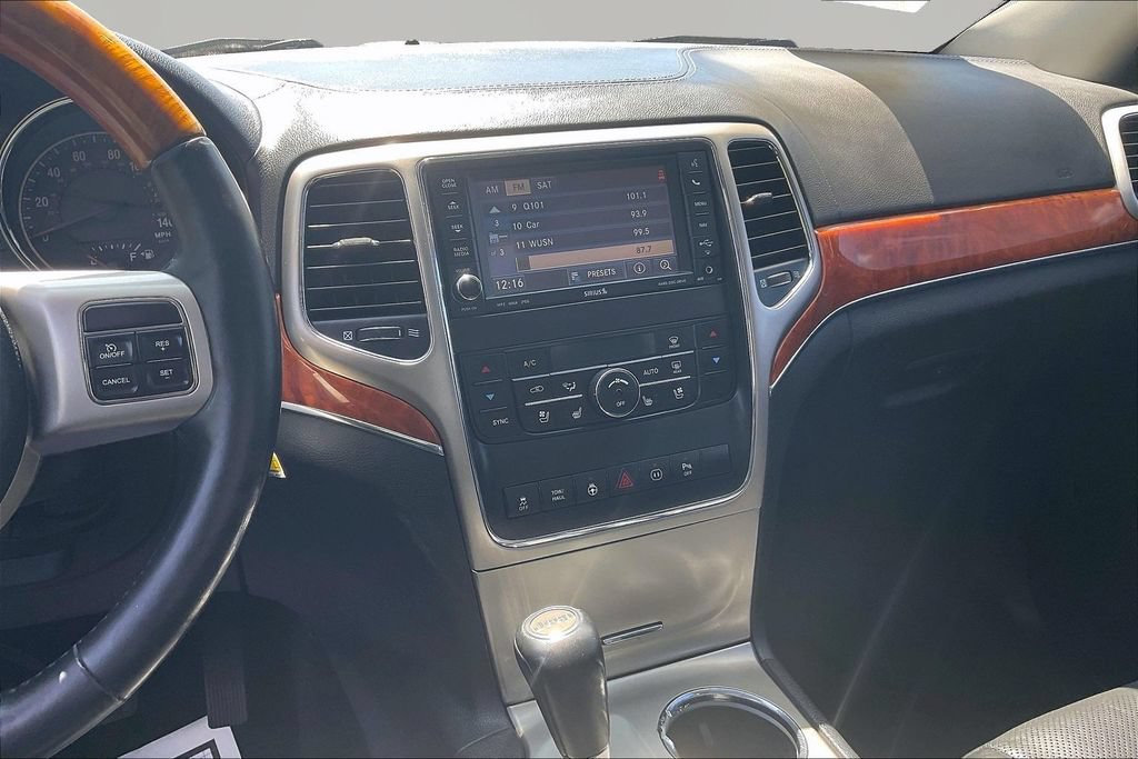 Used 2012 Jeep Grand Cherokee Overland AWD/4WD image 10