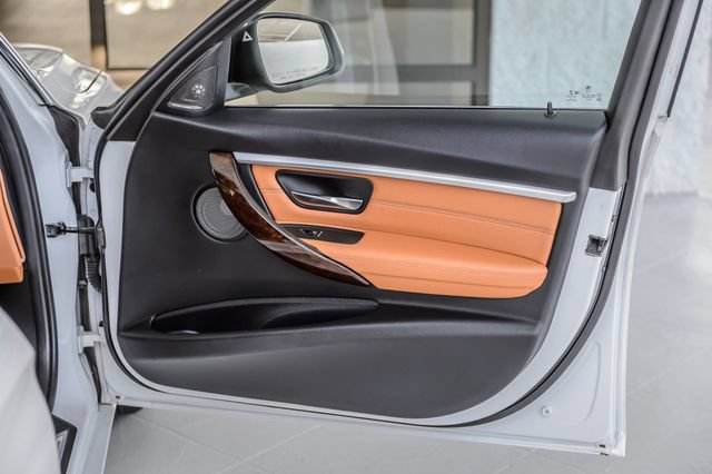 Used 2018 BMW 340i xDrive Sedan AWD/4WD image 53