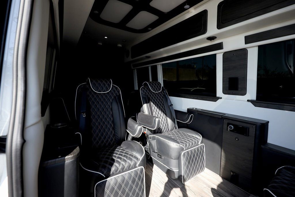 Used 2023 Mercedes-Benz Sprinter 3500 image 15