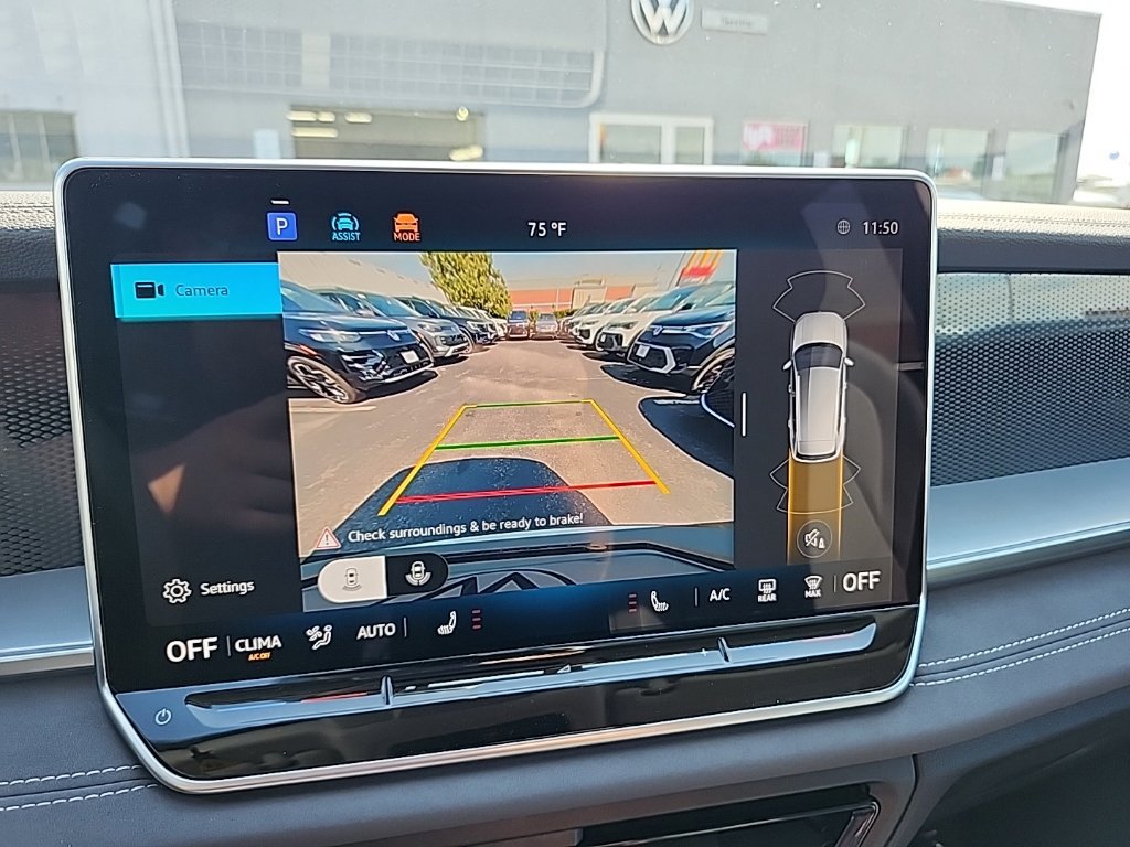 New 2026 Volkswagen Tiguan SE AWD/4WD image 16