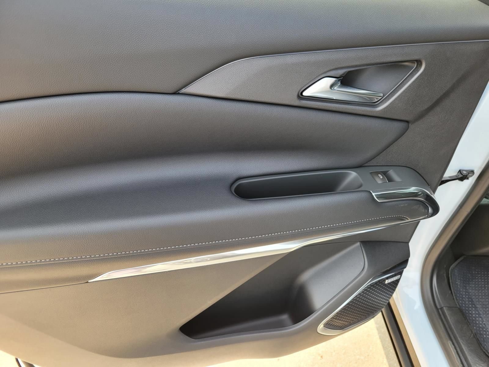 New 2026 Chevrolet Traverse High Country FWD image 9