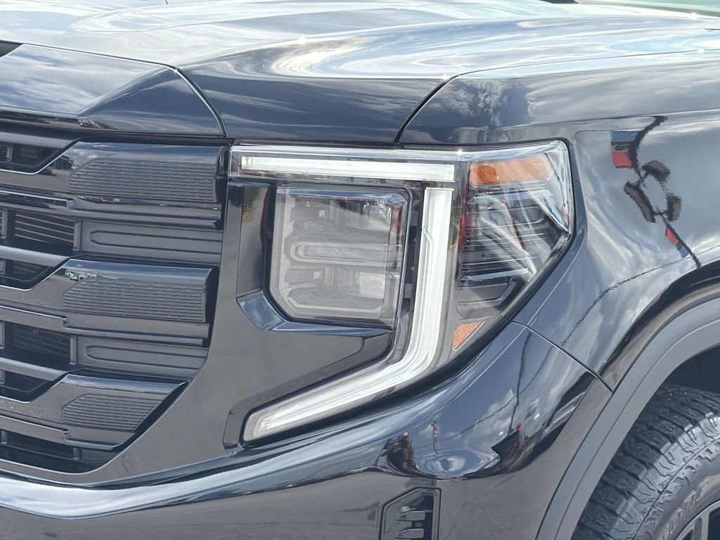 Used 2025 GMC Sierra 1500 Elevation w/ Preferred Package AWD/4WD image 26