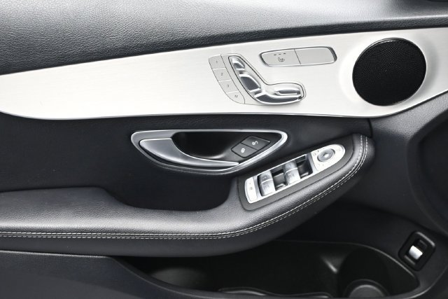 Used 2018 Mercedes-Benz C 300 Sedan image 7