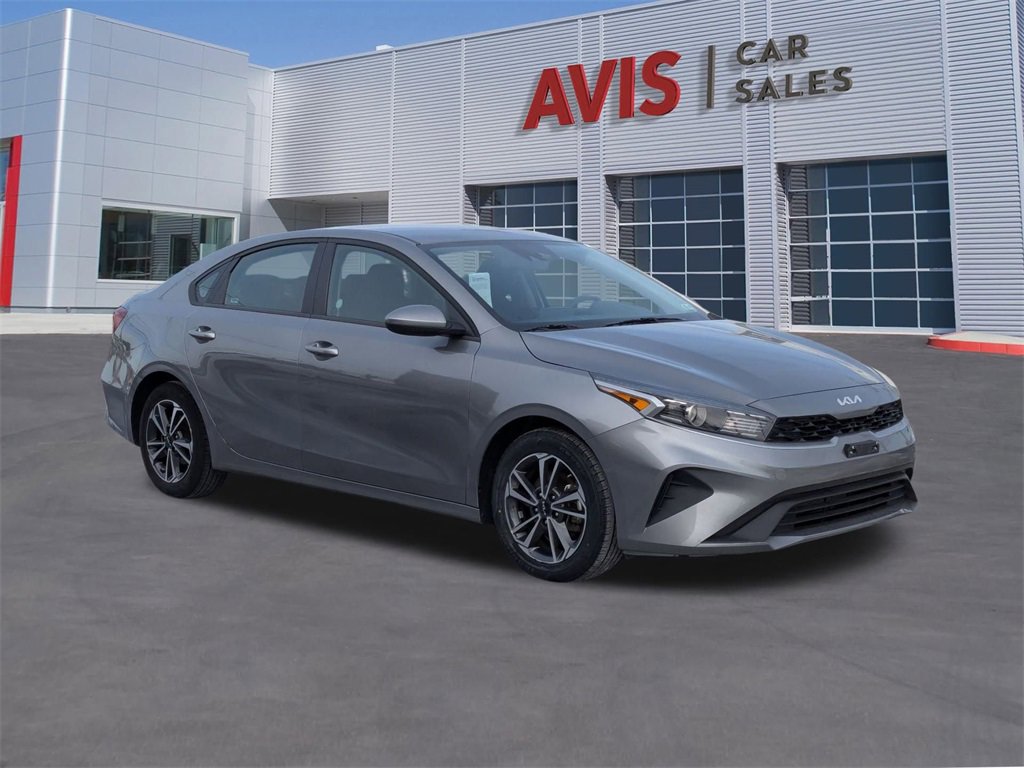Used 2024 Kia Forte LXS image 9