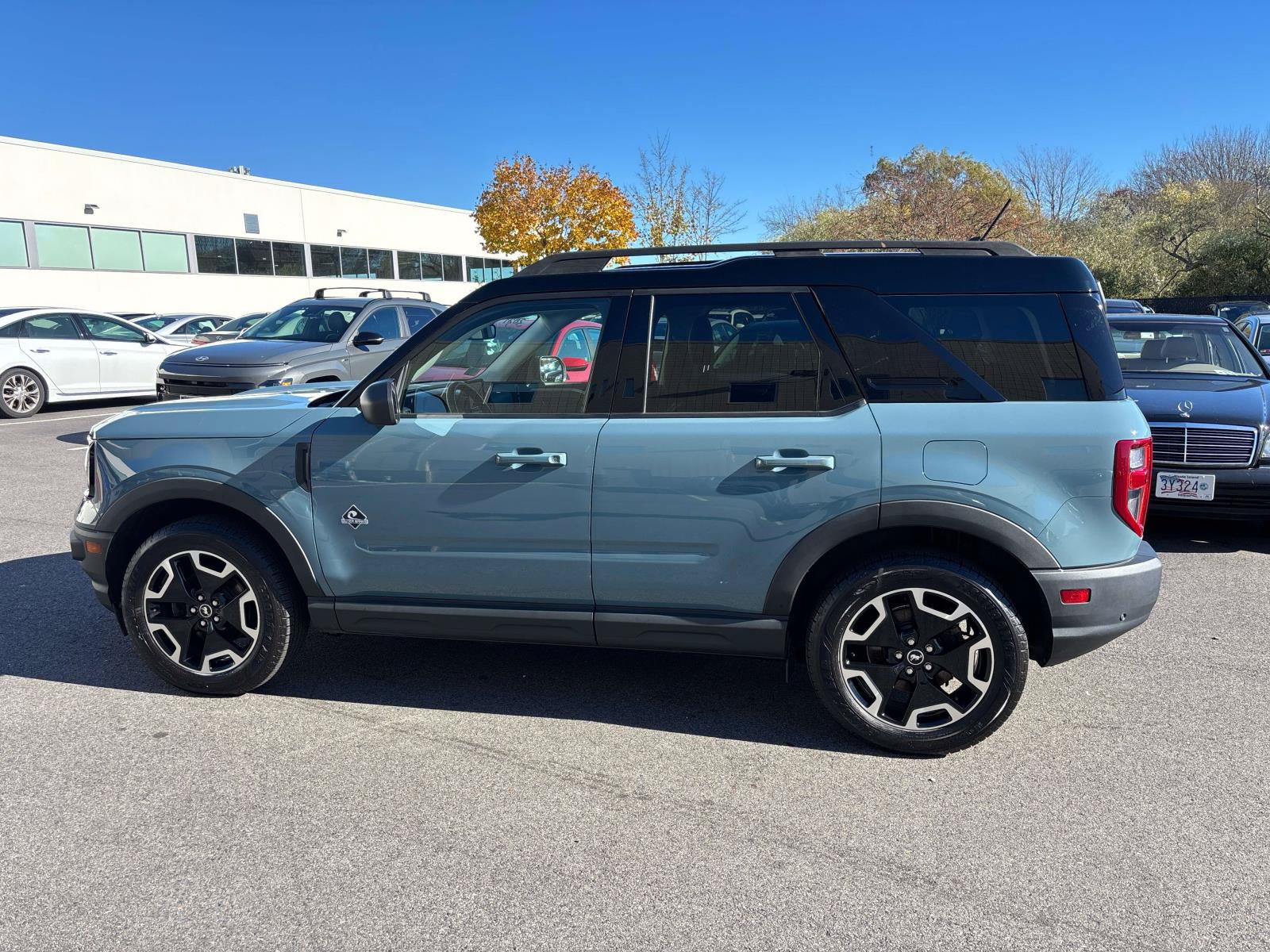 Used 2021 Ford Bronco Sport Outer Banks w/ Outer Banks Package (96D) AWD/4WD image 2