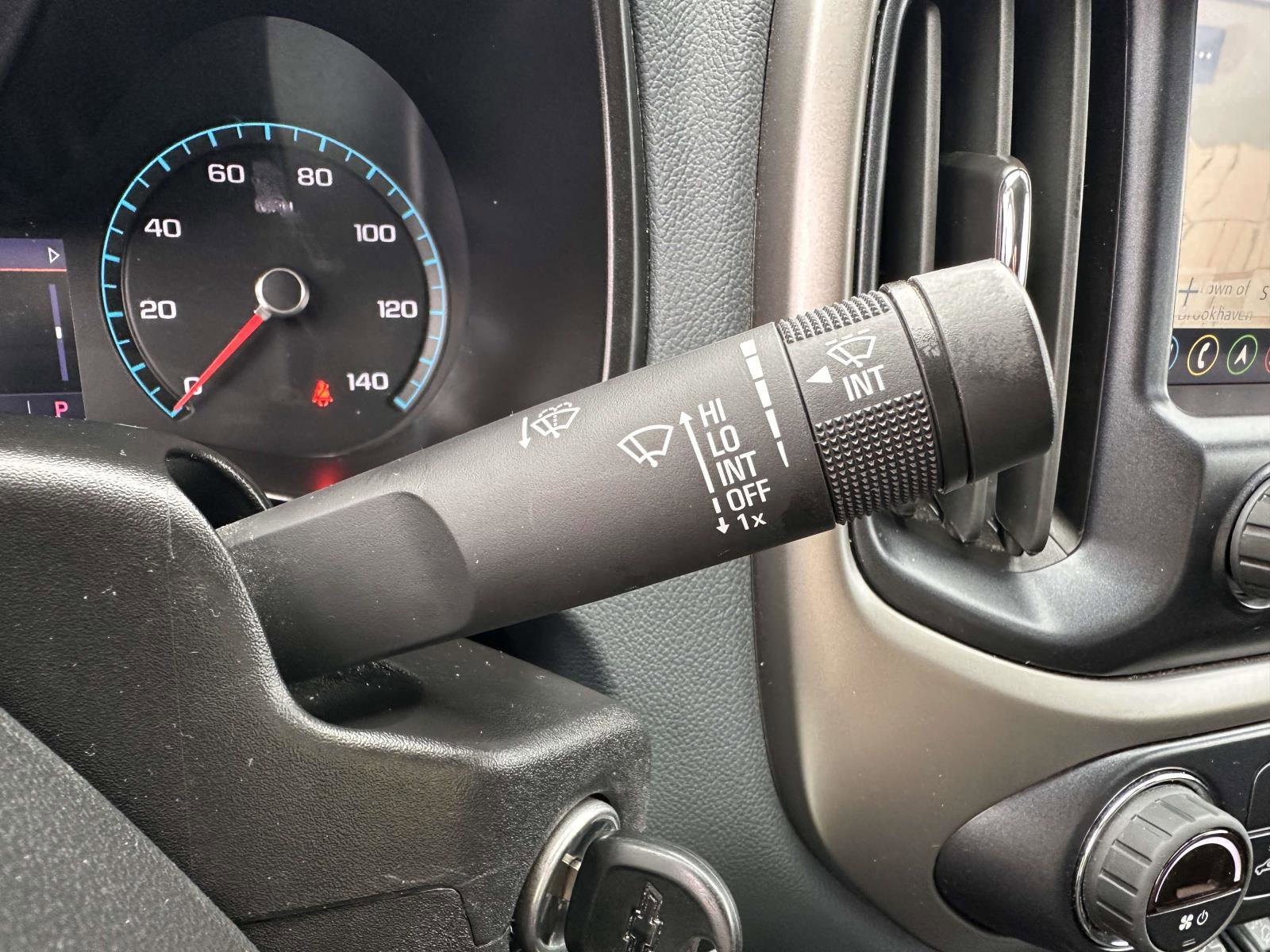 Used 2022 Chevrolet Colorado Z71 AWD/4WD image 21