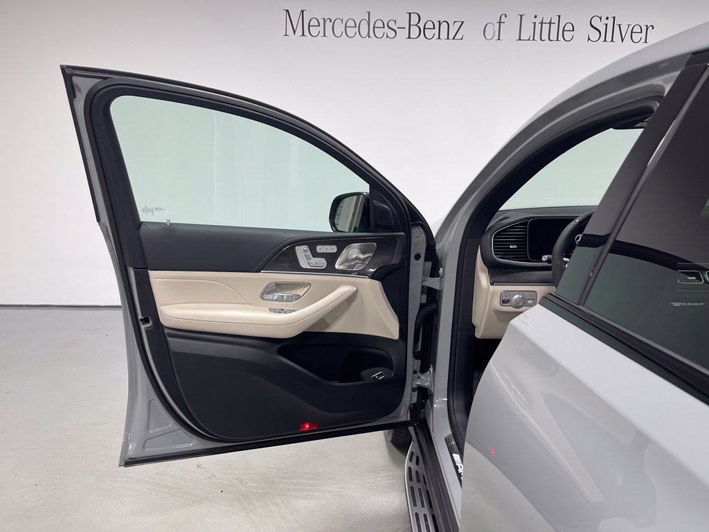 Used 2025 Mercedes-Benz GLE 53 AMG 4MATIC Coupe image 17