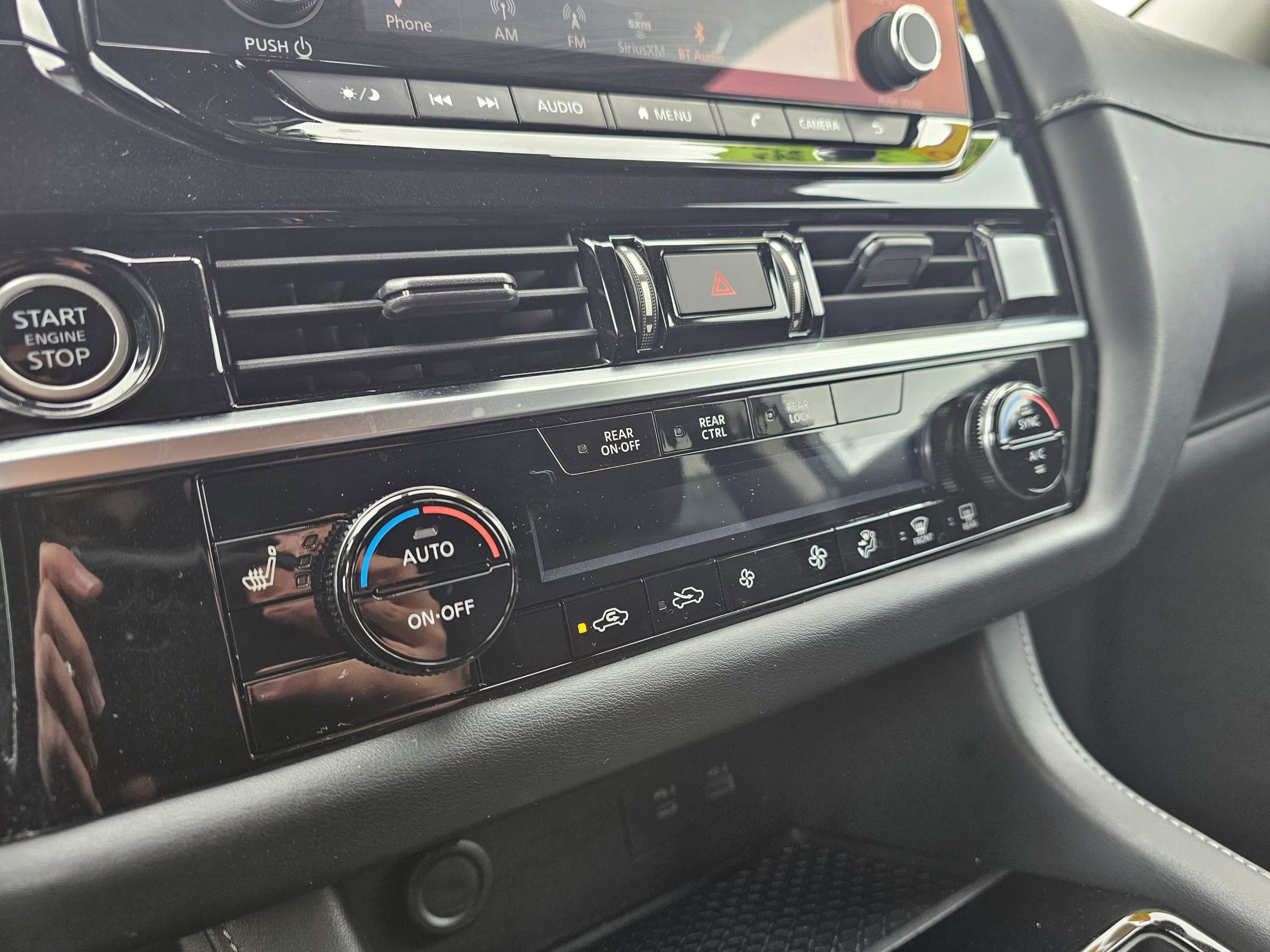 Used 2022 Nissan Pathfinder SV w/ Cargo Package image 27