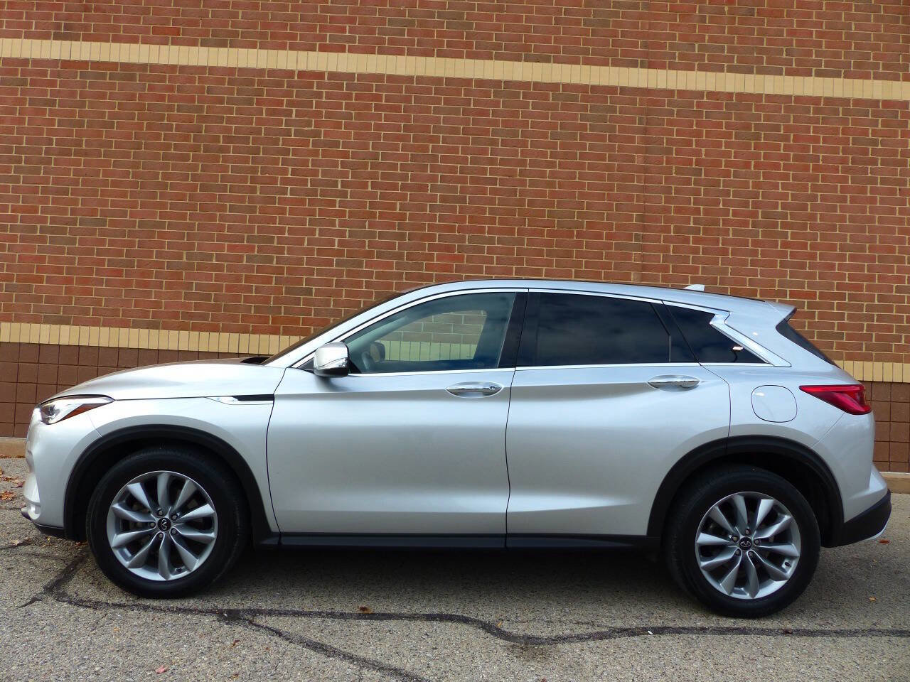 Used 2021 INFINITI QX50 Pure image 7