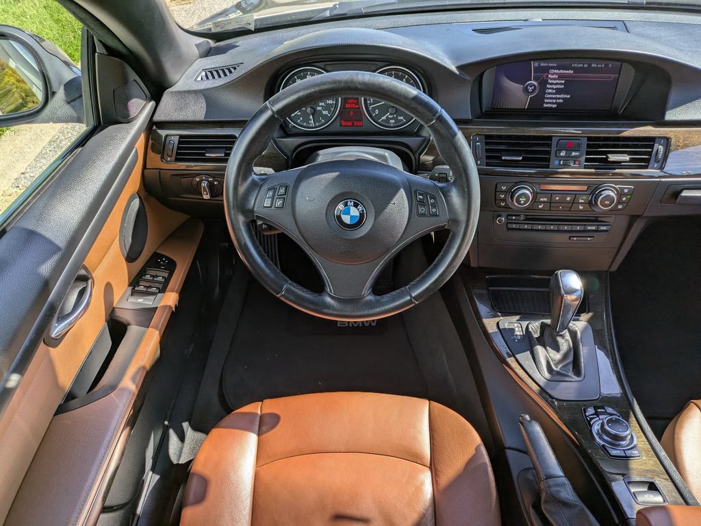 Used 2012 BMW 328i Convertible RWD image 16