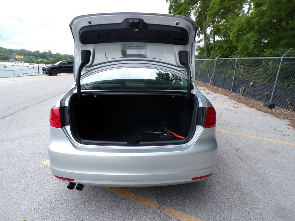 Used 2013 Volkswagen Jetta Sedan FWD image 18