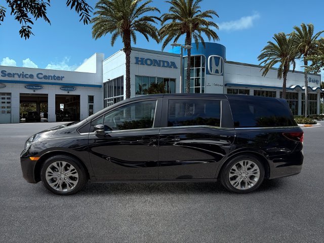 Used 2025 Honda Odyssey Touring image 5