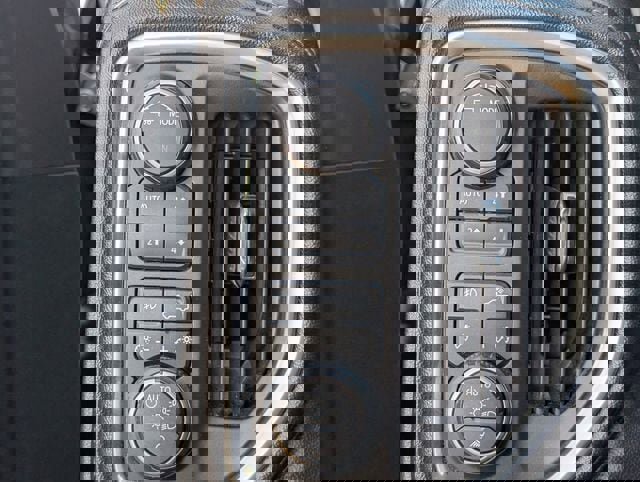 Used 2020 Chevrolet Silverado 1500 High Country w/ Technology Package image 21