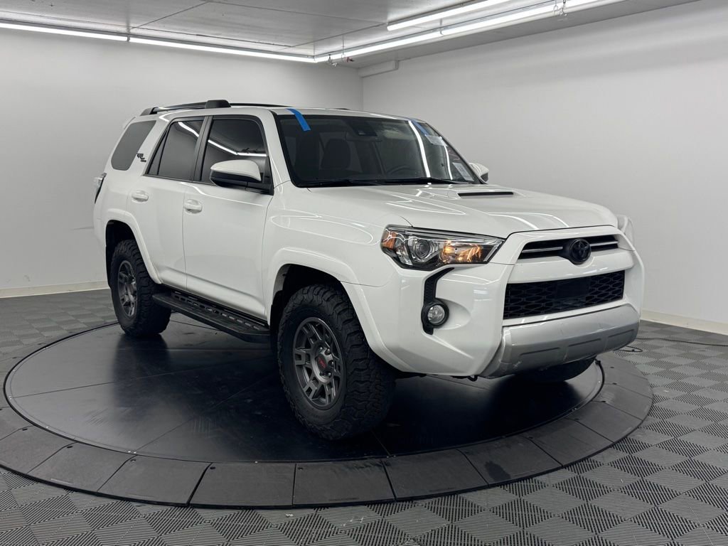 Used 2020 Toyota 4Runner TRD Off-Road AWD/4WD image 4