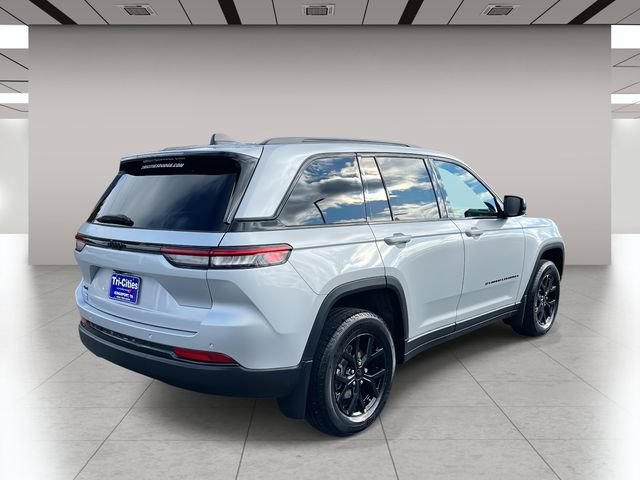 New 2025 Jeep Grand Cherokee 4WD image 3