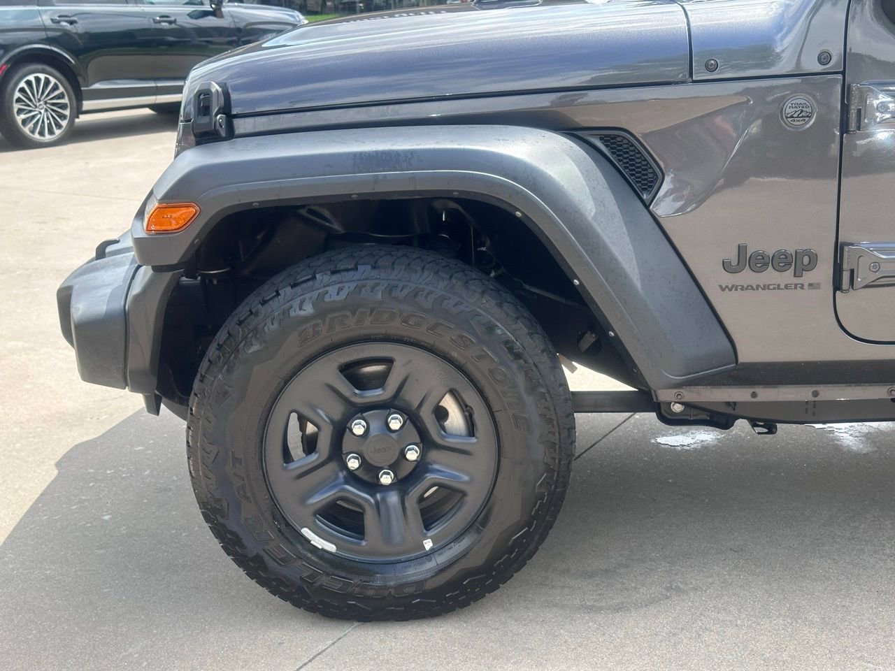 Used 2024 Jeep Wrangler Unlimited Sport AWD/4WD image 8