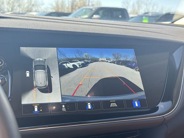 Used 2023 Buick Envision Avenir image 17