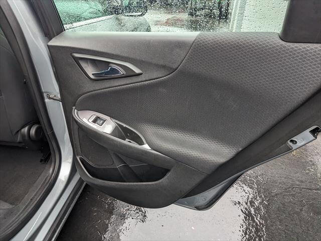 Used 2023 Chevrolet Malibu LT image 16