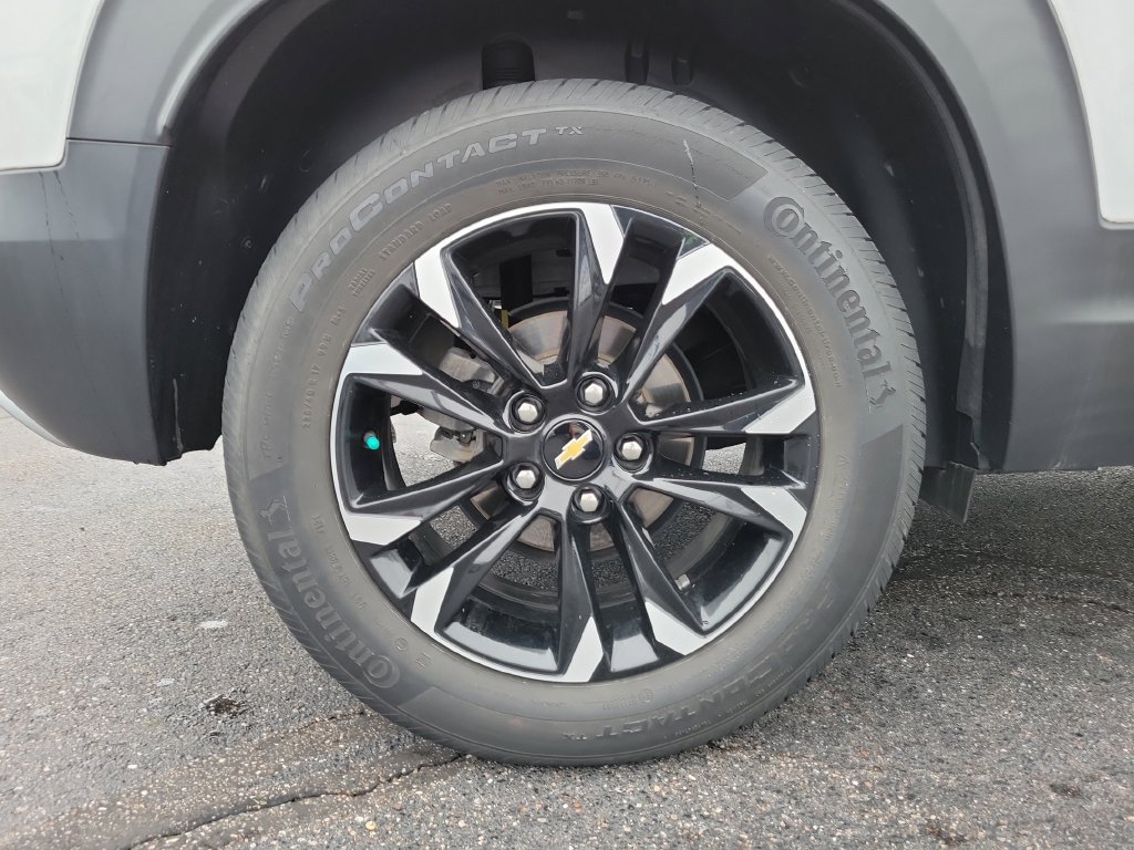 Used 2022 Chevrolet TrailBlazer LT w/ Driver Confidence Package FWD image 8