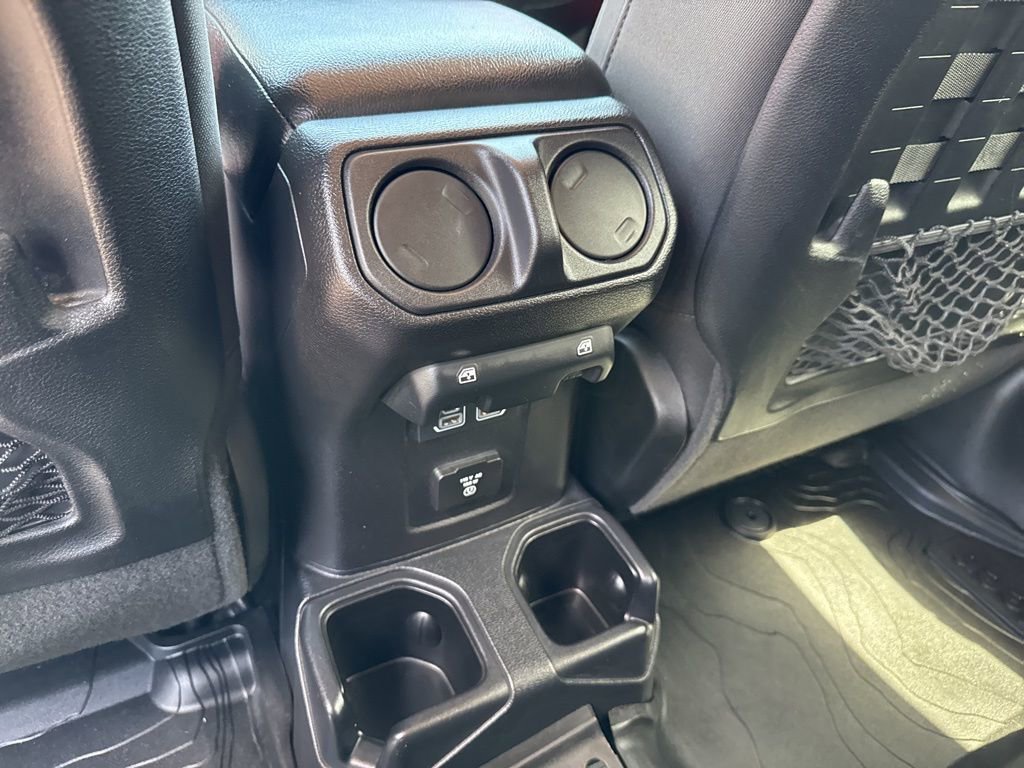 Used 2020 Jeep Wrangler Unlimited Rubicon w/ LED Lighting Group image 27