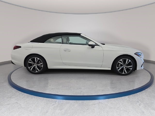 New 2027 Mercedes-Benz CLE 300 4MATIC Cabriolet image 4