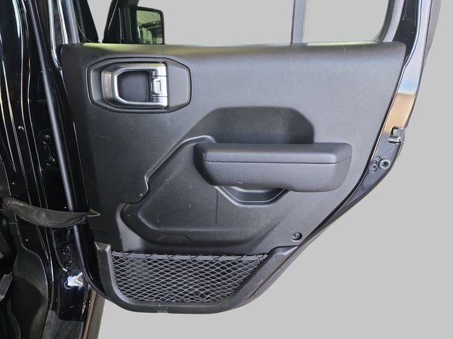 Used 2022 Jeep Gladiator Sport AWD/4WD image 14