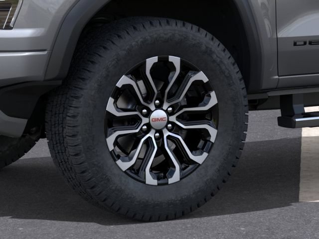 New 2026 GMC Canyon Denali w/ LPO, Black Badging Package AWD/4WD image 9