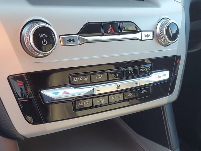 Certified 2022 Ford Explorer XLT image 28