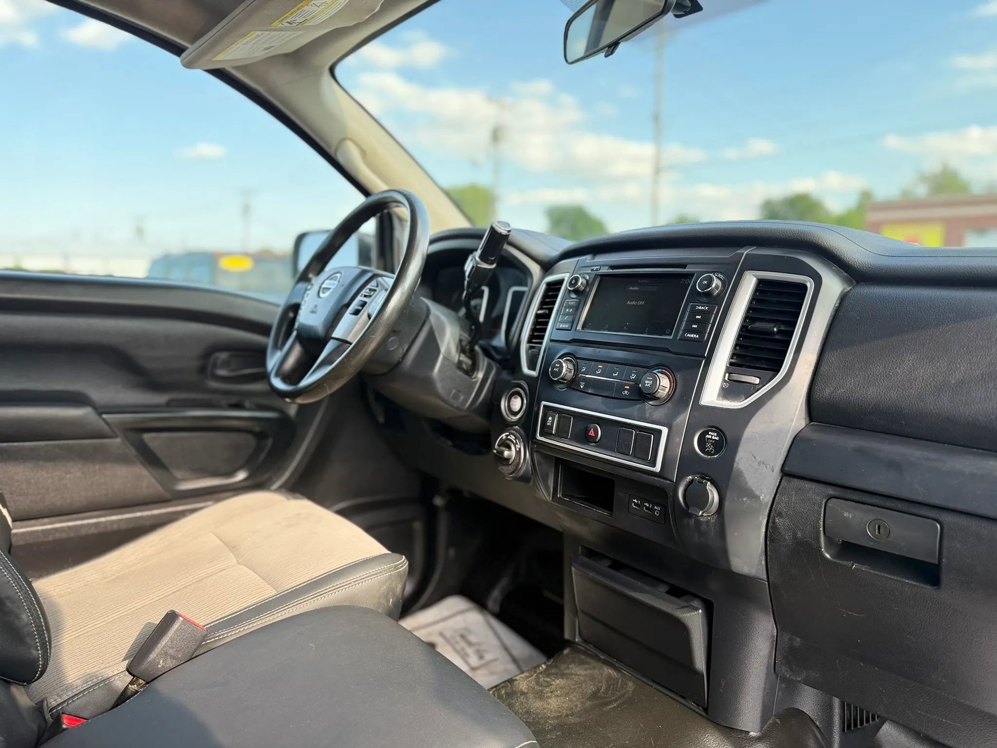 Used 2019 Nissan Titan S w/ S Utility Package AWD/4WD image 33
