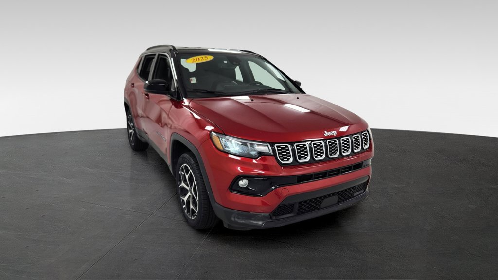 Used 2025 Jeep Compass Limited AWD/4WD image 1