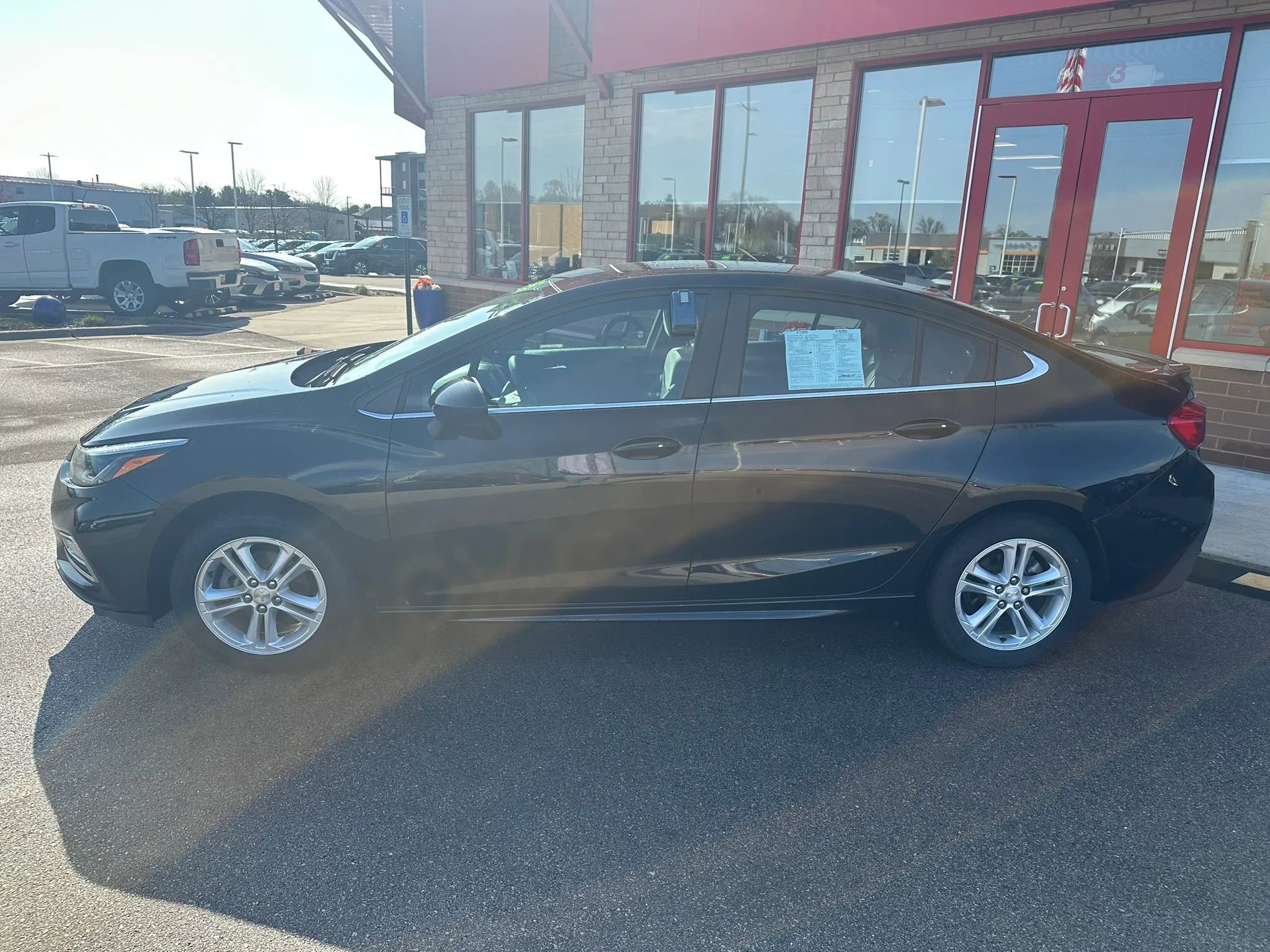Used 2017 Chevrolet Cruze LT w/ LT True North Edition FWD image 15