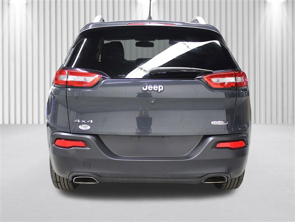Certified 2018 Jeep Cherokee Latitude Plus w/ Cold Weather Group AWD/4WD image 4