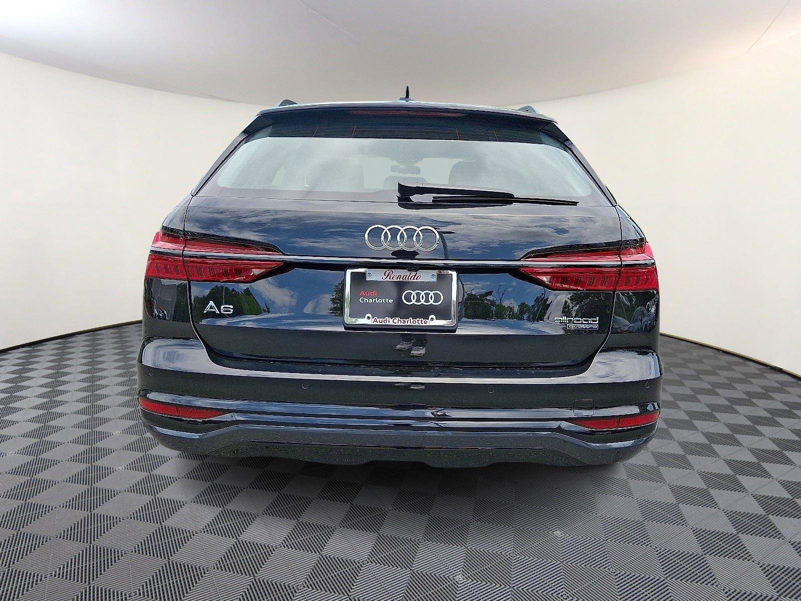New 2025 Audi A6 3.0T allroad Prestige image 5