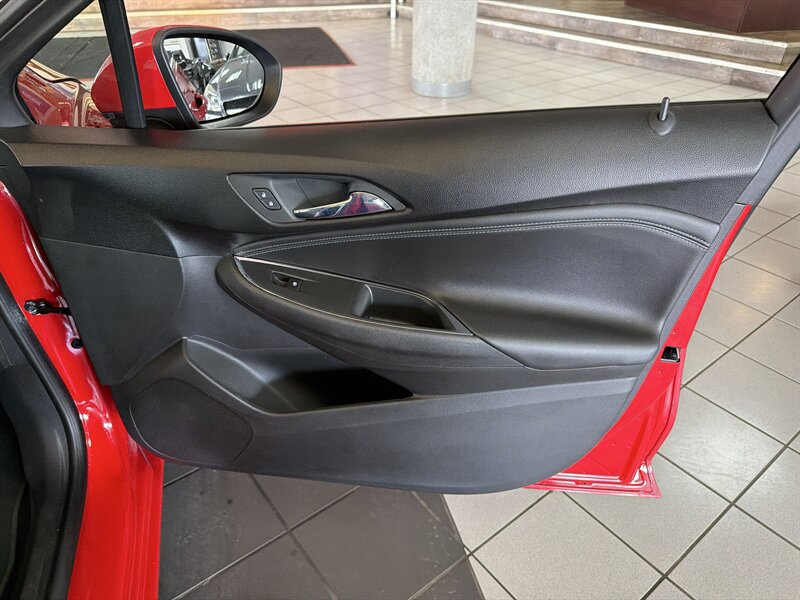 Used 2019 Chevrolet Cruze Premier FWD image 26