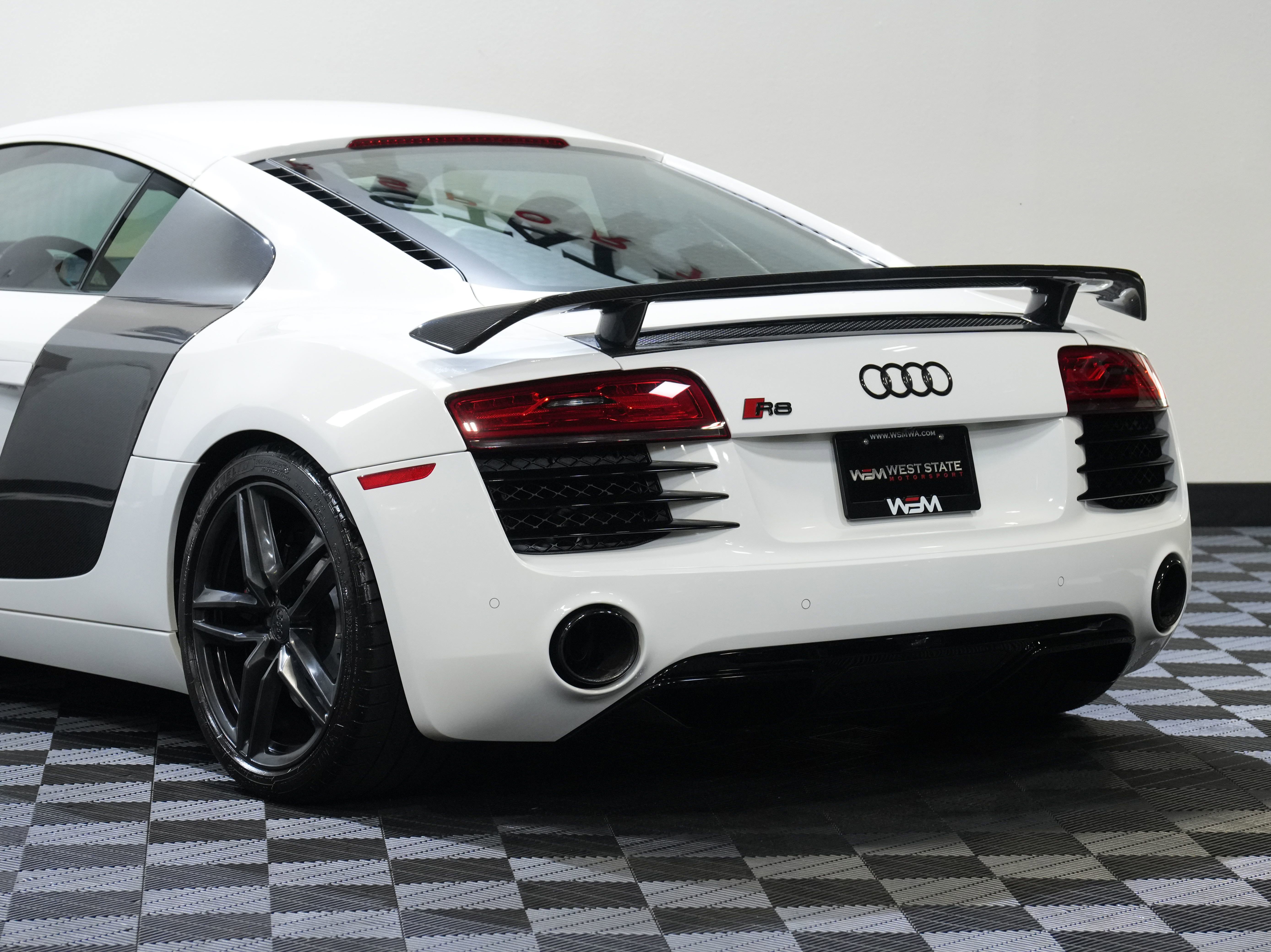 Used 2014 Audi R8 V8 image 17
