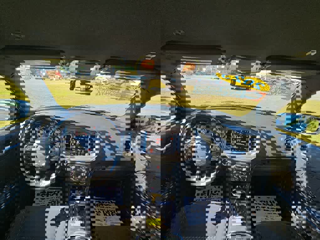 Used 2023 Dodge Charger SXT image 10