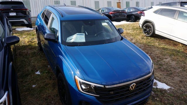 New 2026 Volkswagen Atlas Cross Sport SEL R-Line image 1