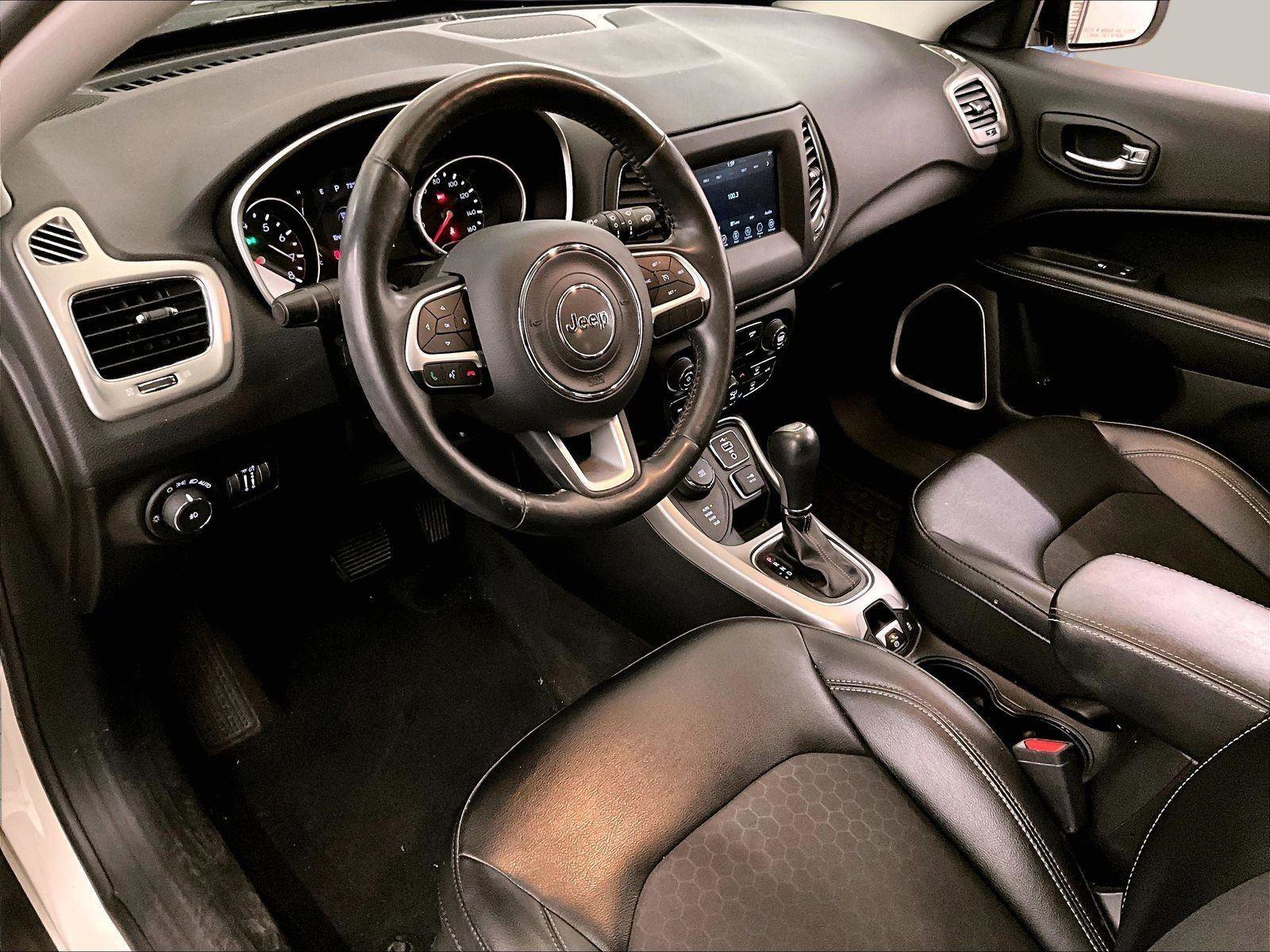 Used 2019 Jeep Compass Latitude w/ Cold Weather Group image 12