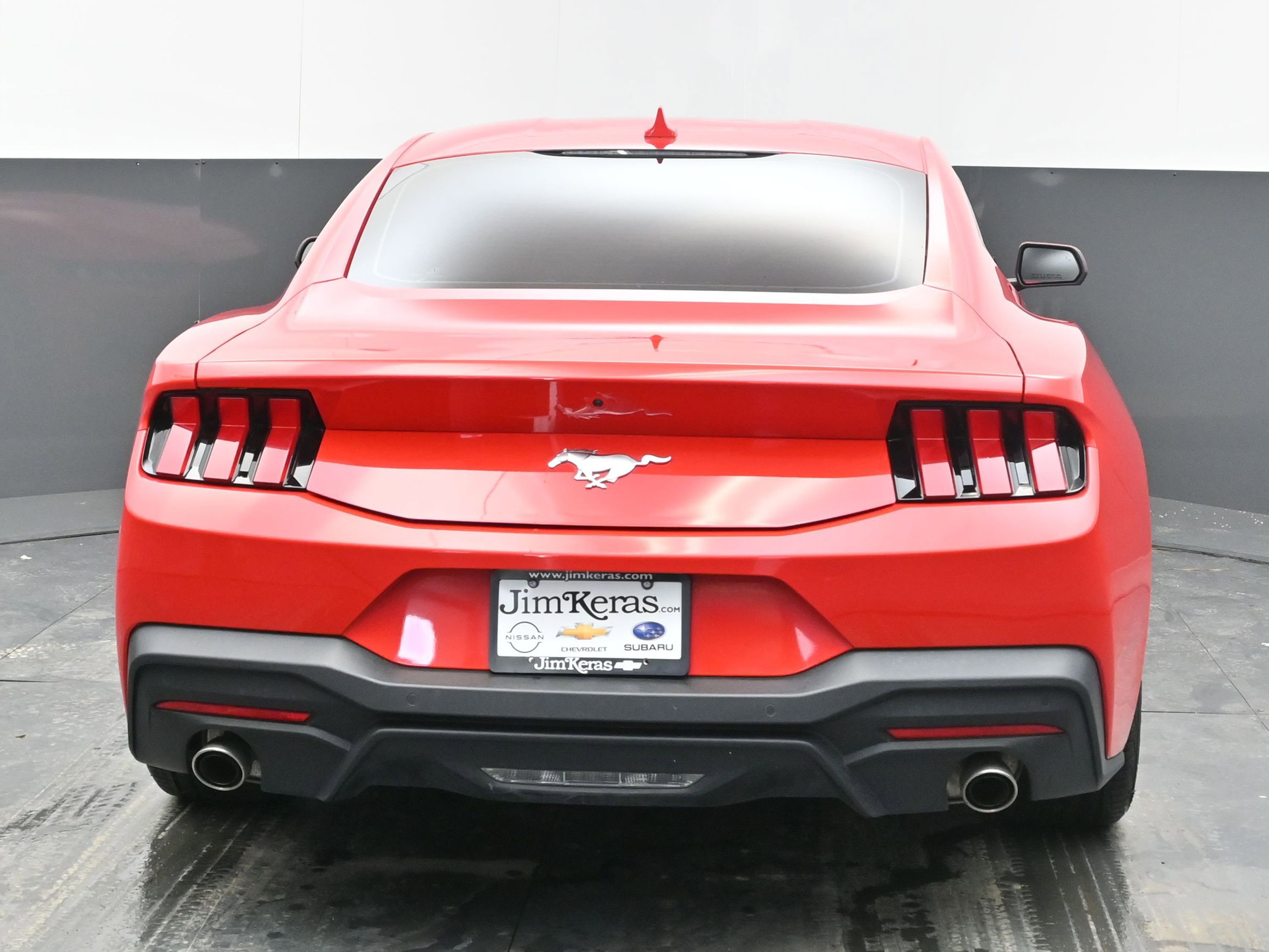 Used 2024 Ford Mustang EcoBoost image 8